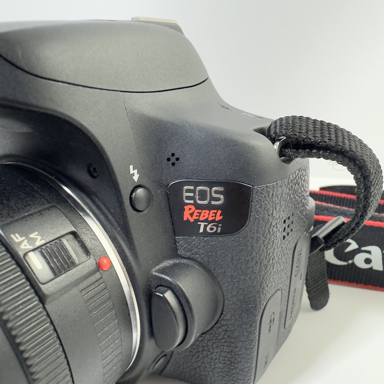 Canon Rebel T6i Camera,50mm Lens, bag and 16gb memory card - photo 2