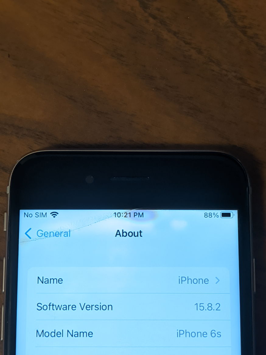 iPhone 6s + Accessories ***100% BATTERY*** image indicator(5)