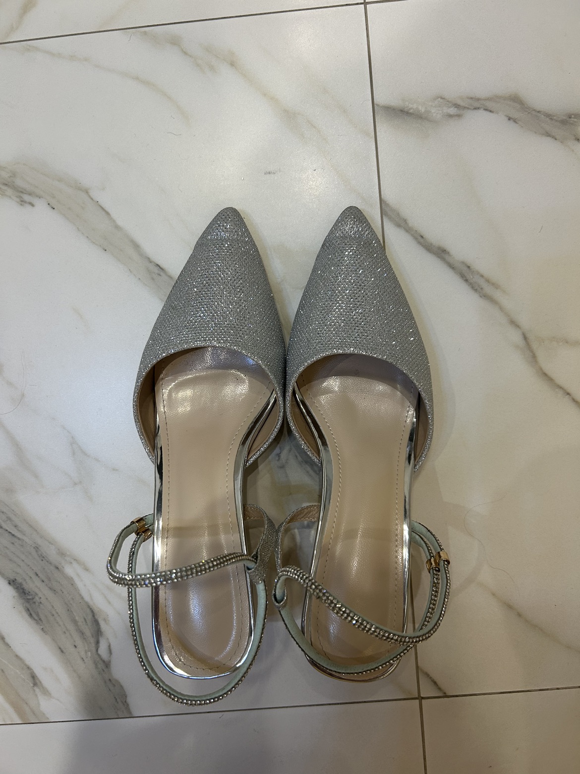 Silver sandals, size 40 EUR or 9-9.5 US - photo 3