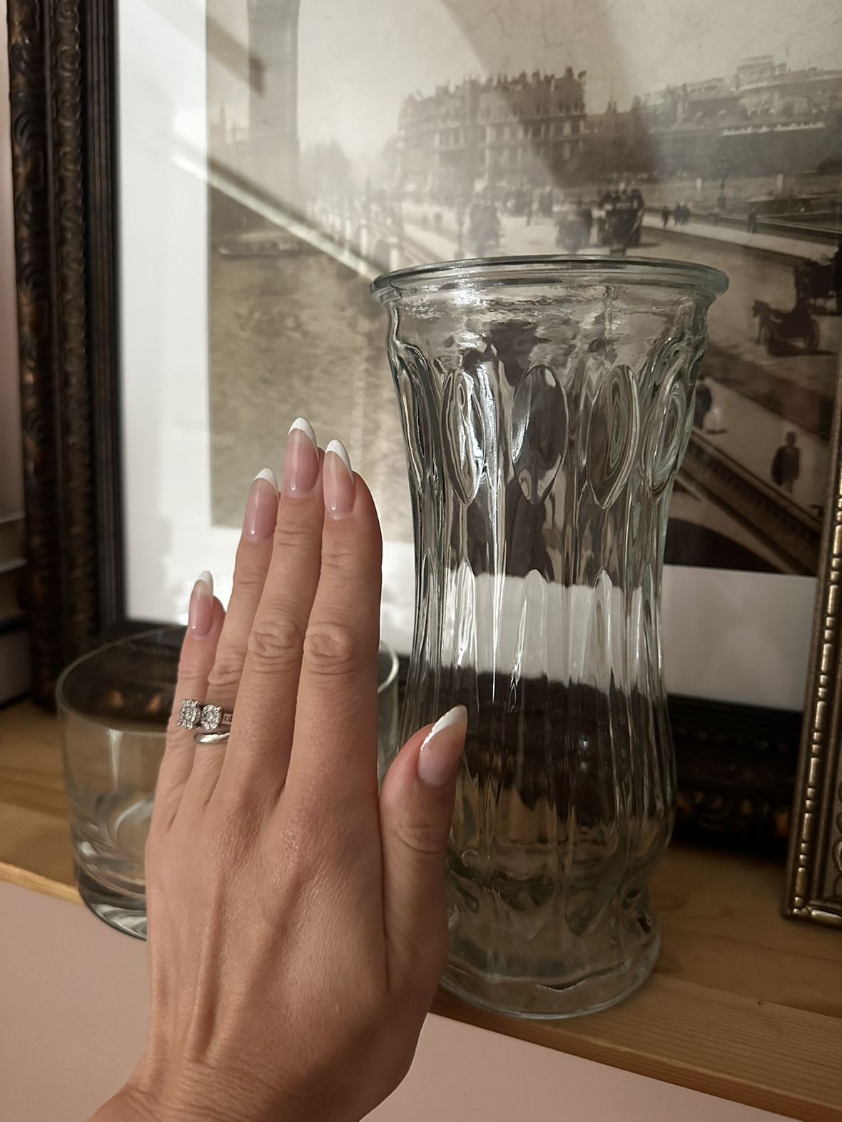 Glass Vases image indicator(2)