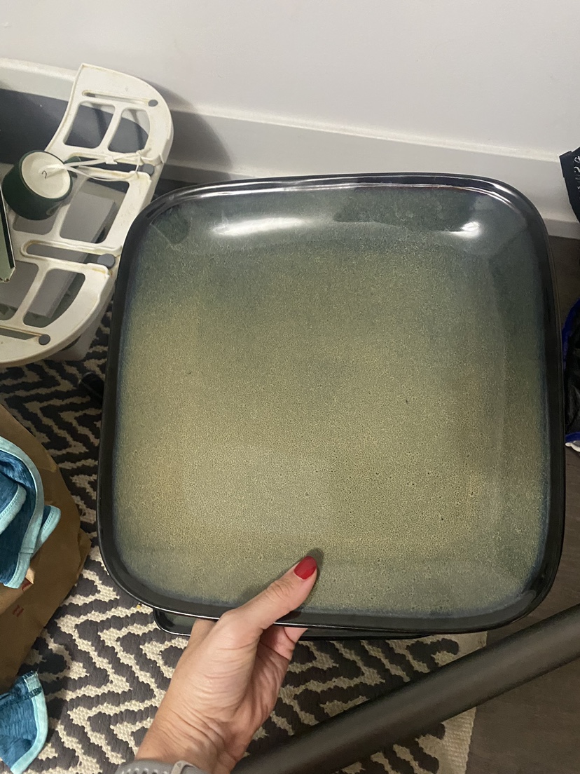 Two large serving Plates image indicator(3)