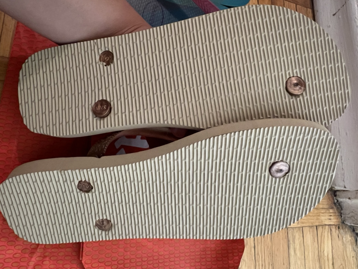 Havaianas Flip Flops - price is for each - photo 4