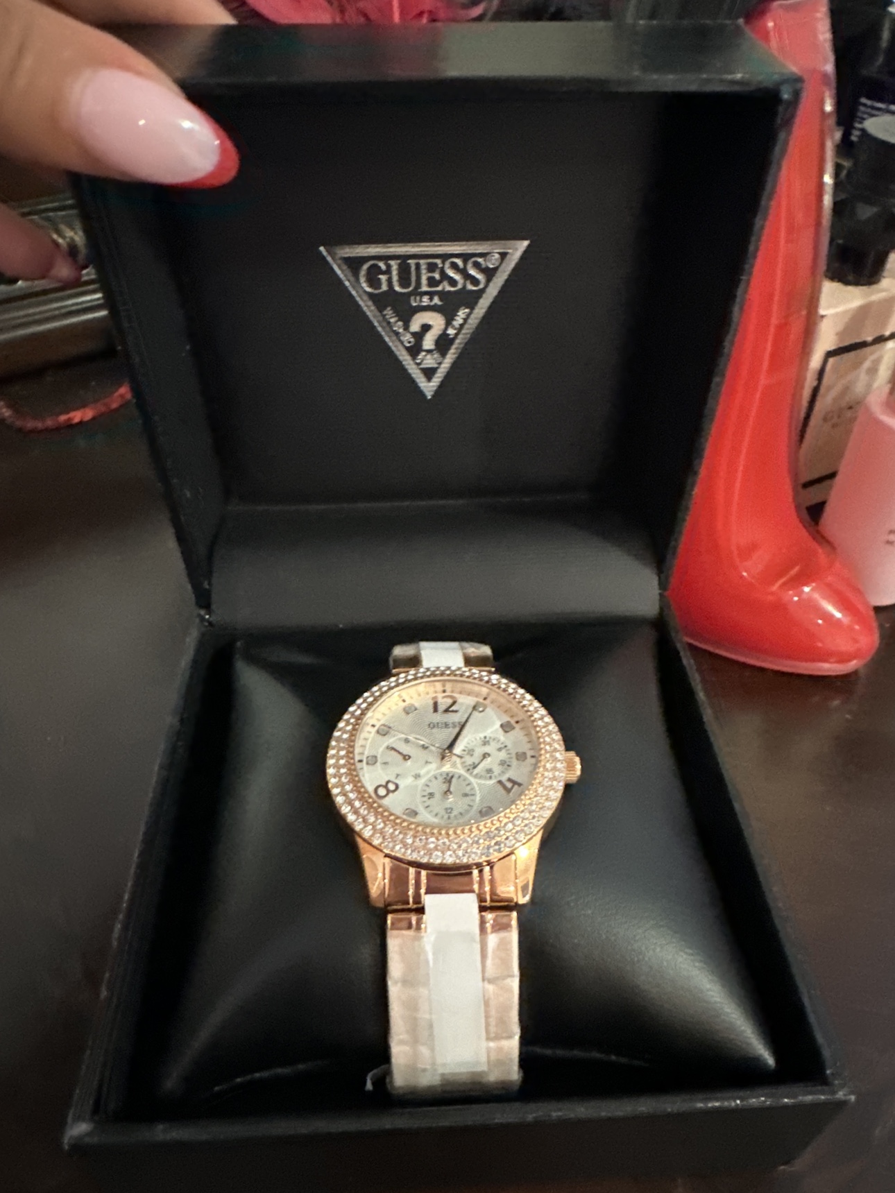 Brand new Guesss watch image indicator(4)