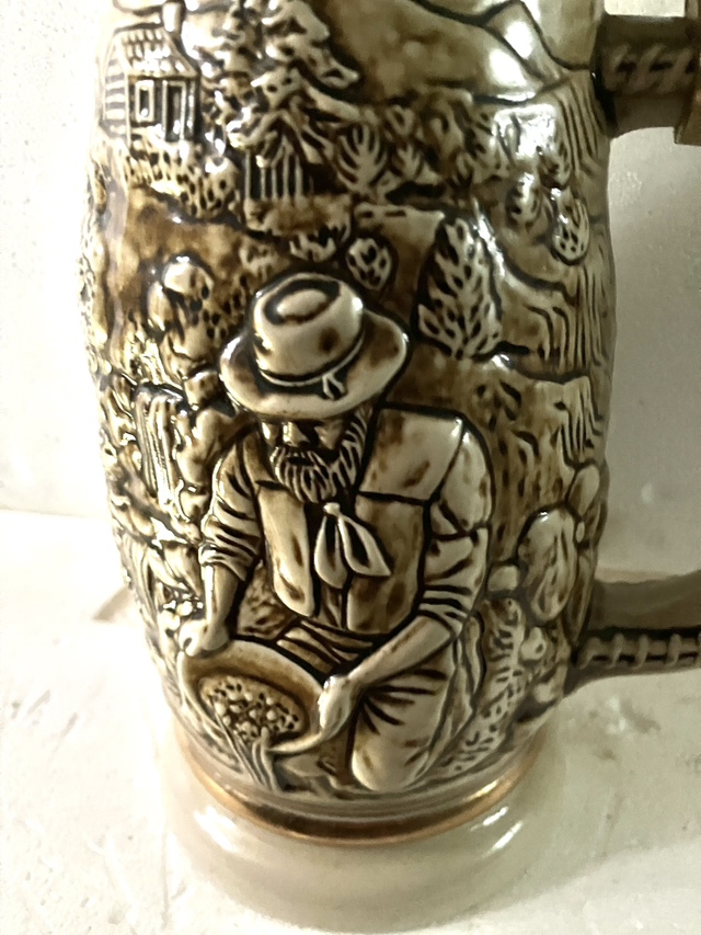 1987 Gold Rush Beer Stein with Lid Ceramak Ston image indicator(2)