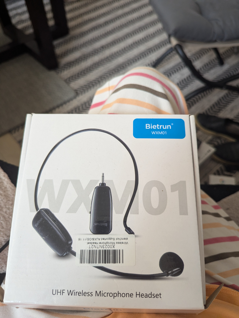 UHF Wireless Microphone Headset