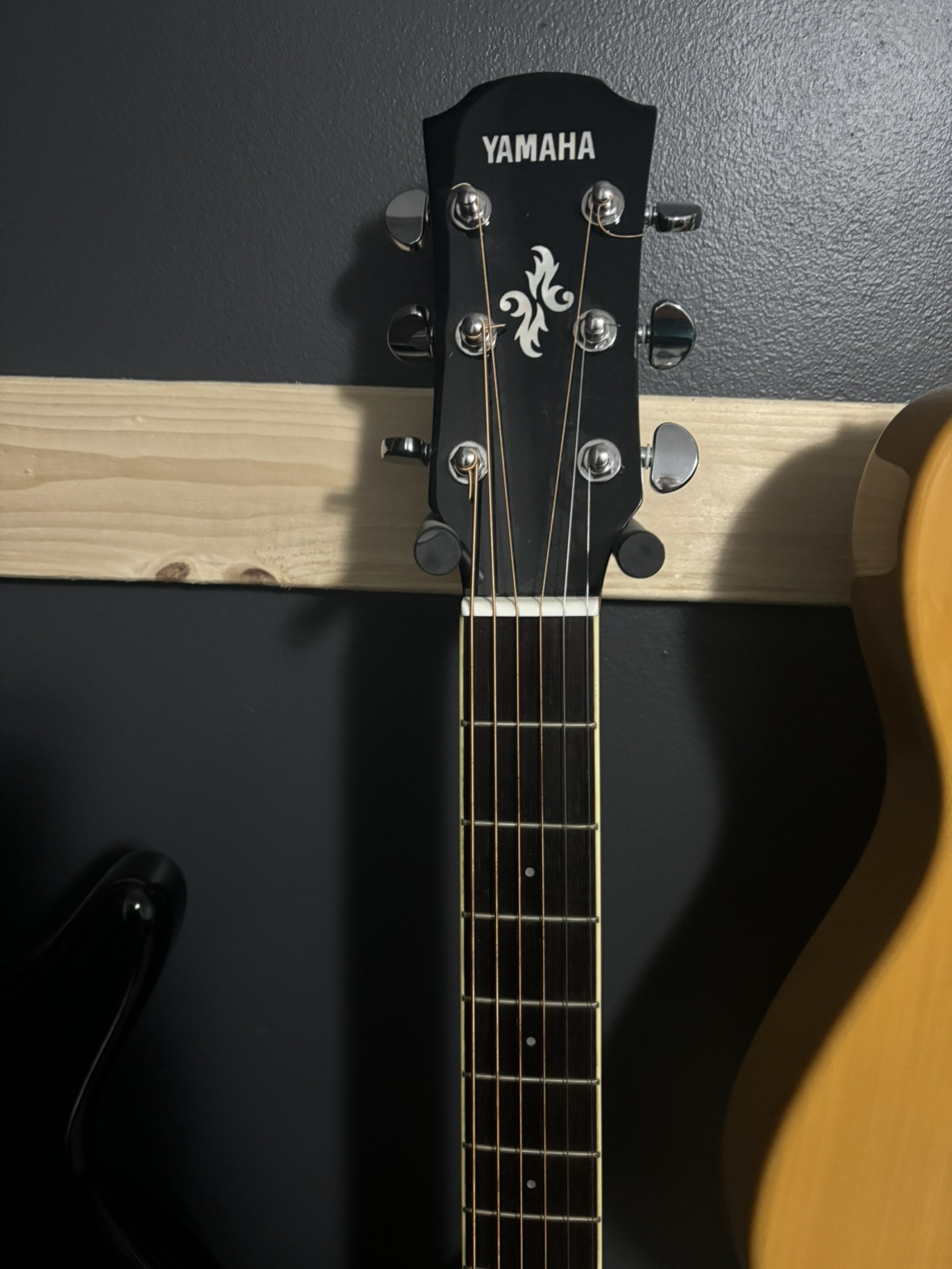 Yamaha APX600 Acoustic-Electric Guitar - photo 2