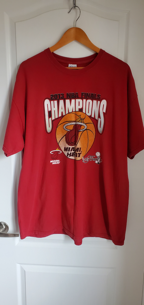 2013 Miami Heat NBA Champions Shirt Size 2XL
