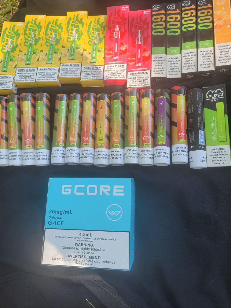 vapes