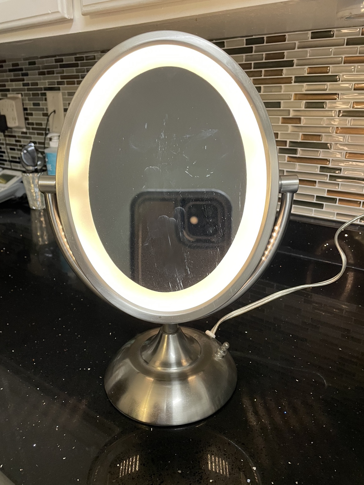 Magnifying 2 sided light tilt mirror - photo 2