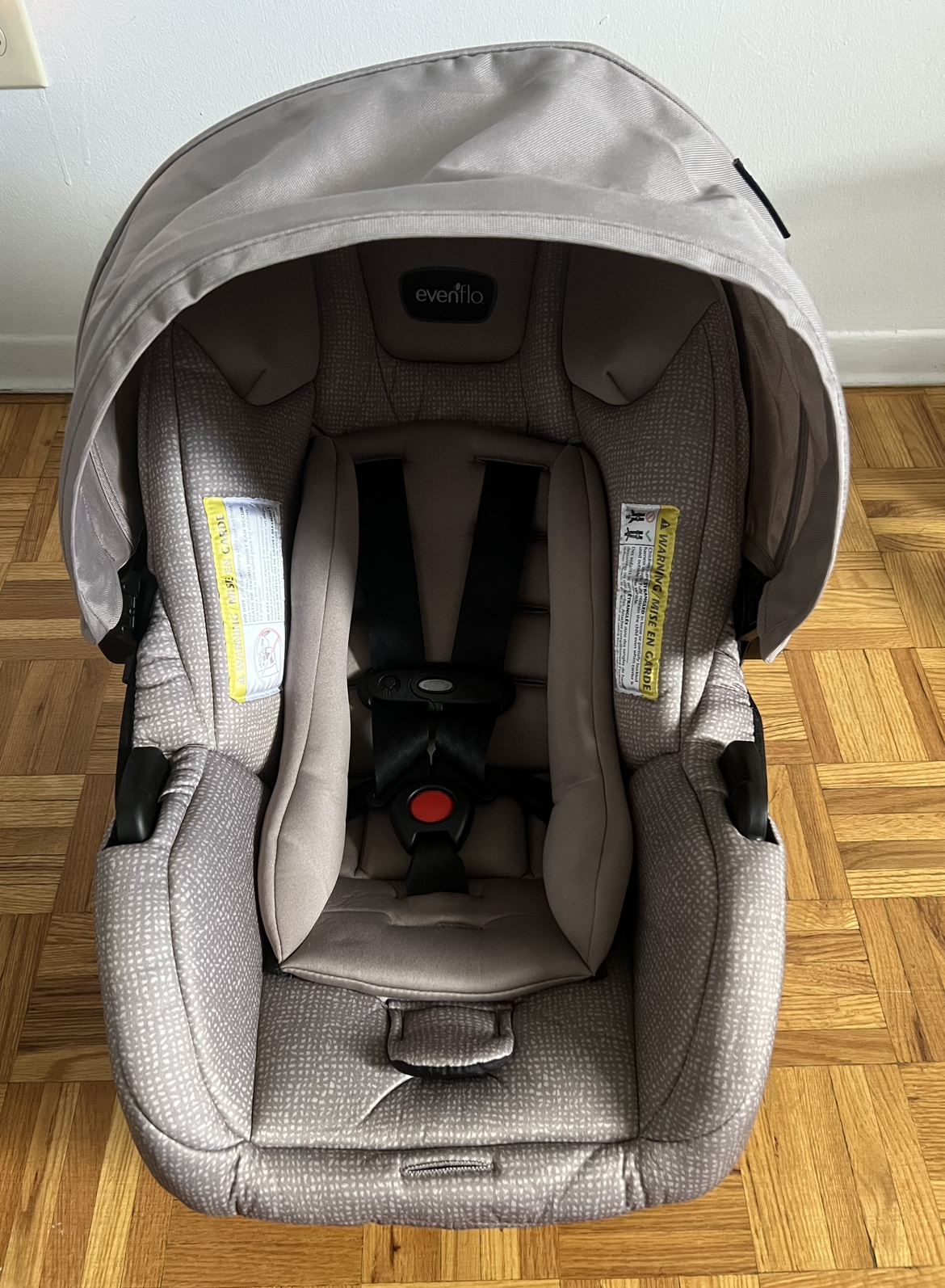 Evenflo Litemax Safemax 1.0 Infant Car Seat thumbnail