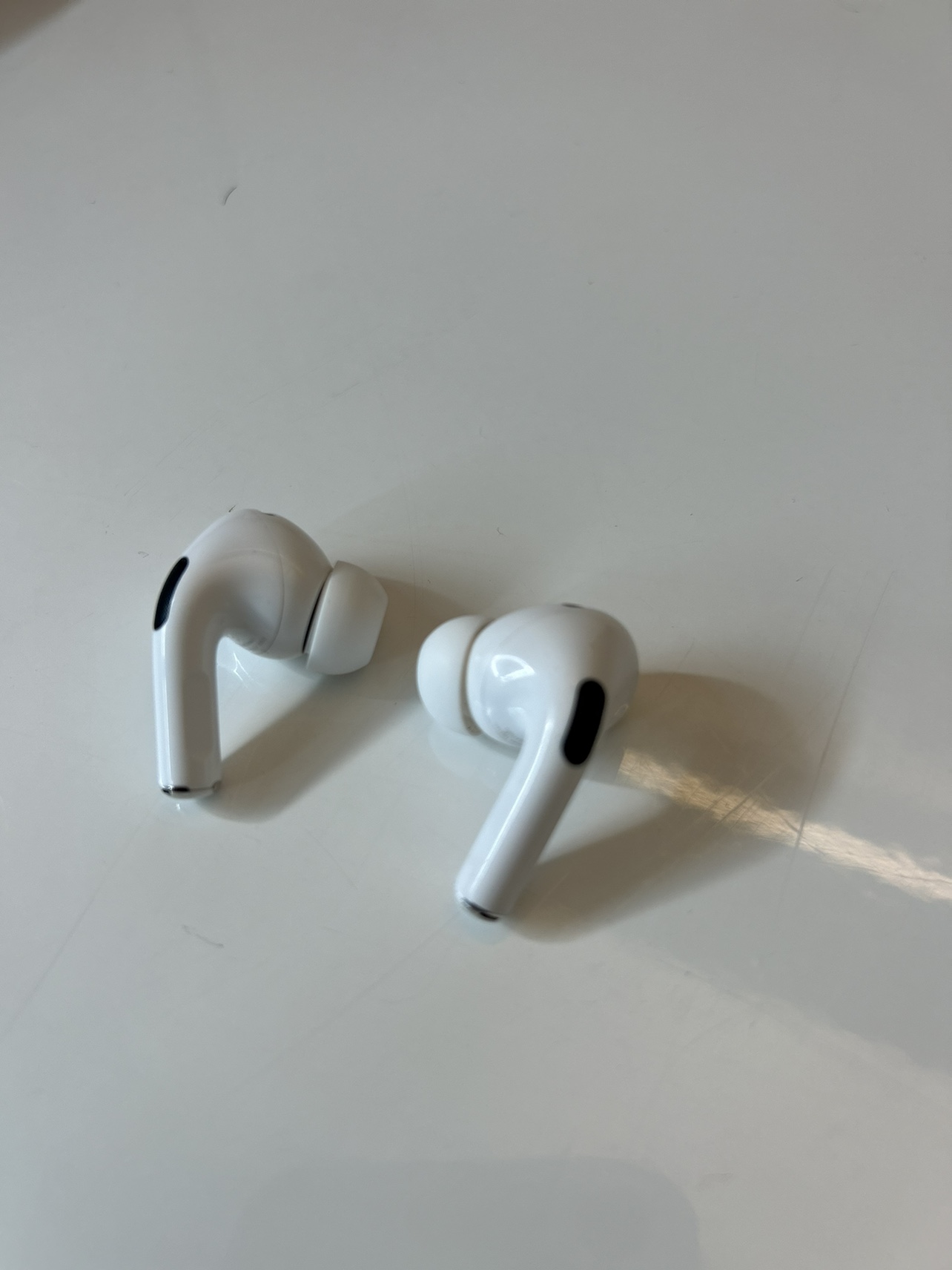 AirPods Pro 2G - photo 3