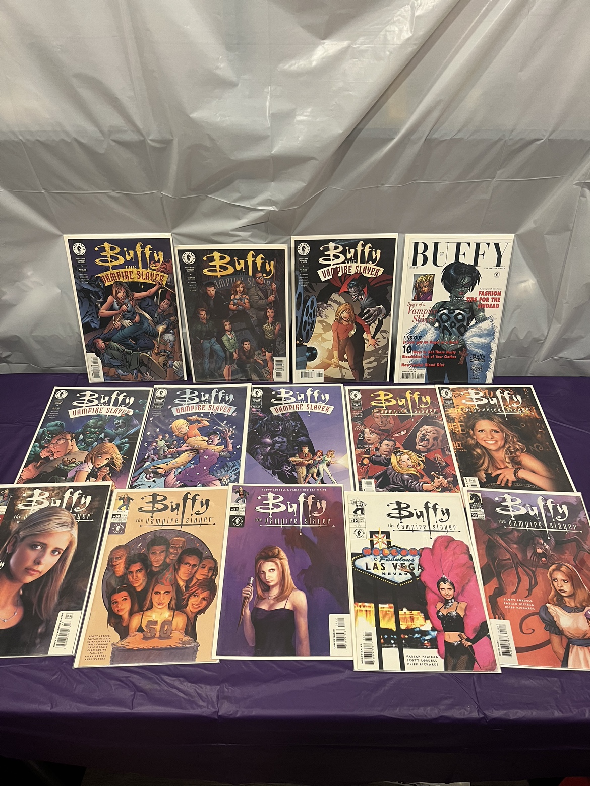 Buffy The Vampire Slayer Comic book collection (29 issues) image indicator(2)