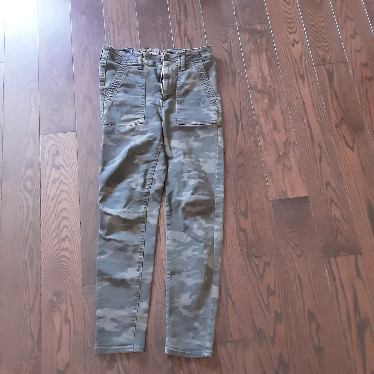 # freecycle American Eagle Camo Pants thumbnail