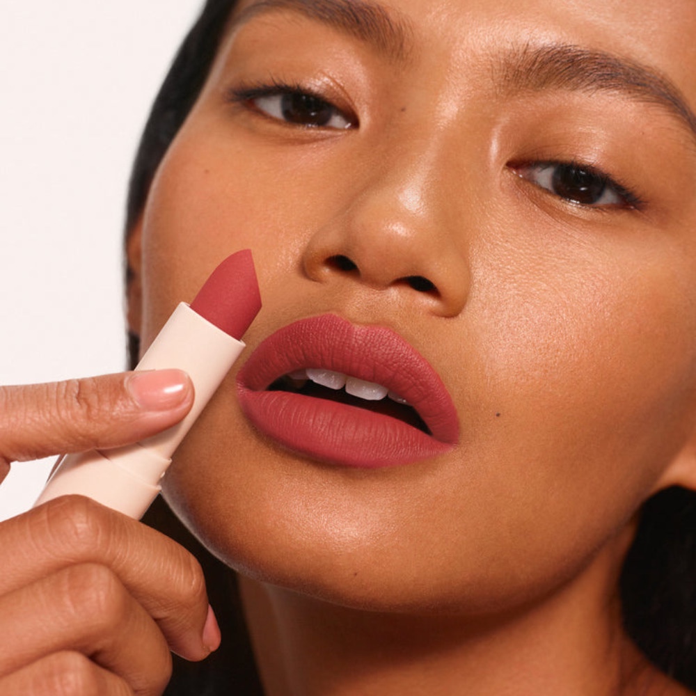 Sunnies Face Fluffmatte Lipstick in Girl Crush - photo 2