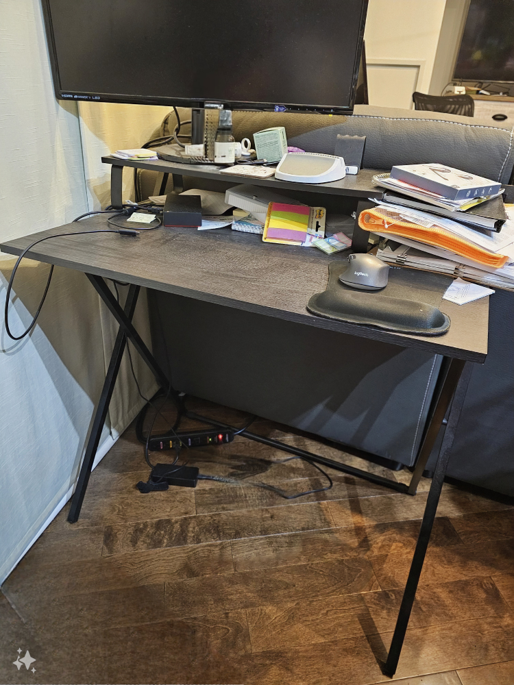 Office Desk (foldable & for small space) thumbnail