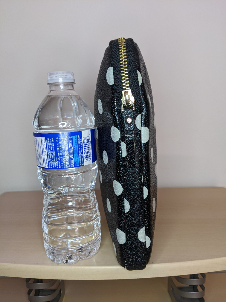 Kate Spade Tablet Laptop Notebook Case Leather Dots Black White image indicator(6)