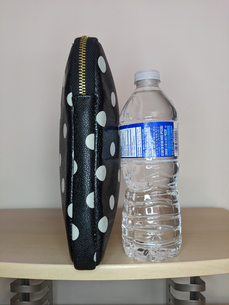 Kate Spade Tablet Laptop Notebook Case Leather Dots Black White image indicator(7)