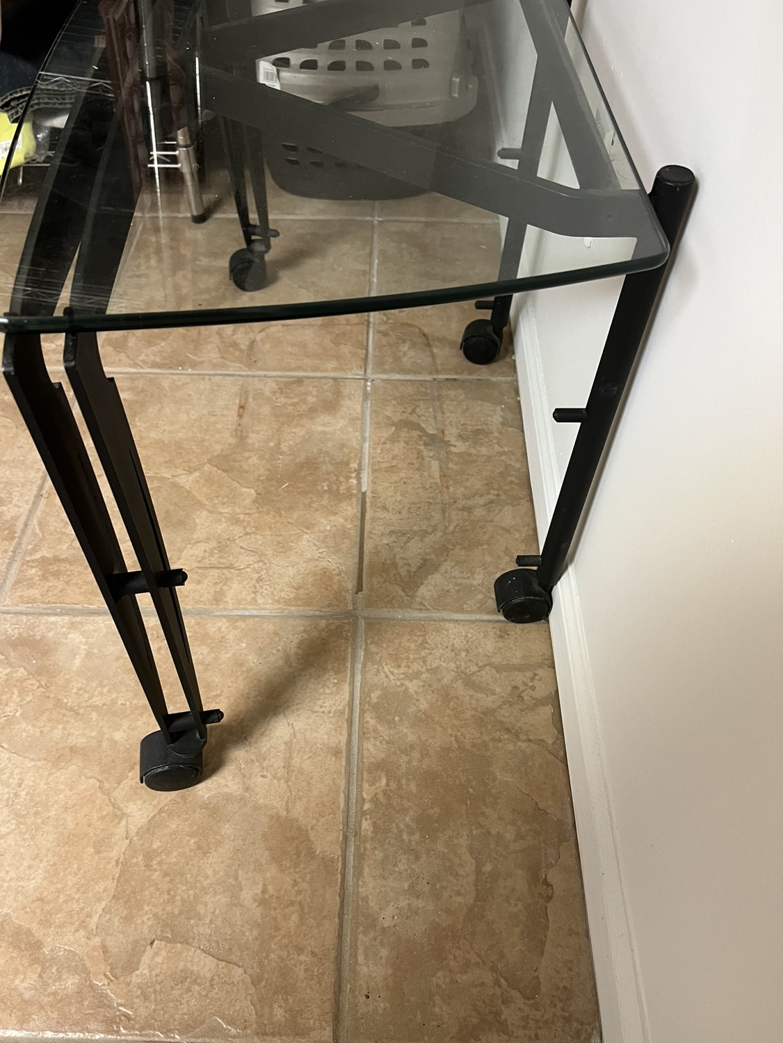 Rolling glass table - photo 4