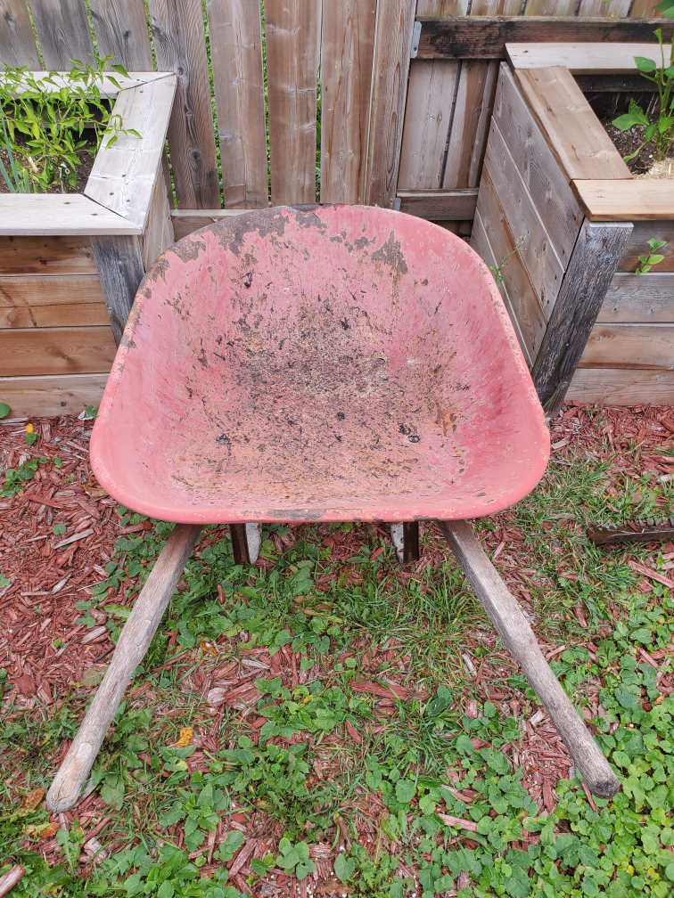 Red Wheelbarrow - photo 2