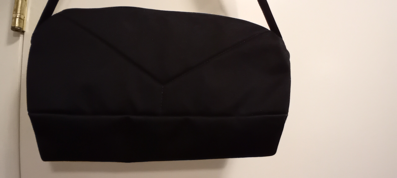 Bellroy Crossbody Bag image indicator(2)