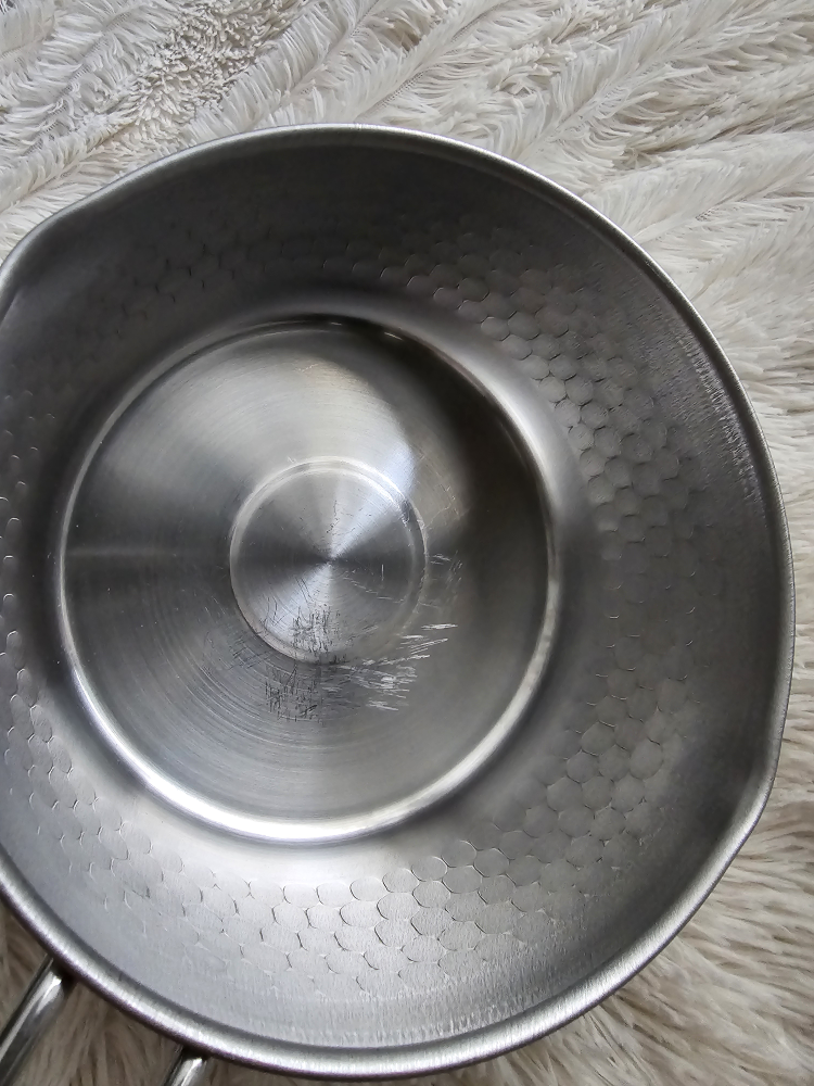 Stainless Steel Pots x2 and strainer 18cm /15cm image indicator(3)