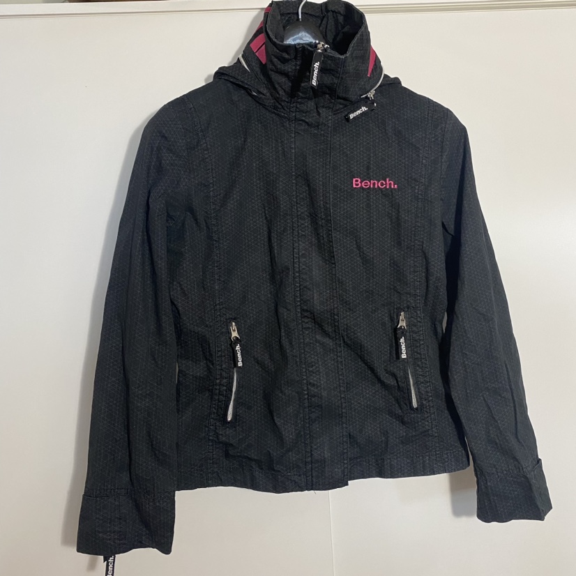 BENCH WINDBREAKER HOODED JACKET image indicator(2)
