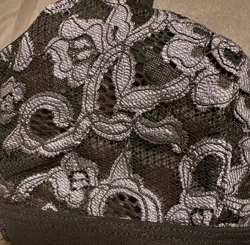 Black Floral Lace Bra (Medium) Platinum Lingerie - photo 5