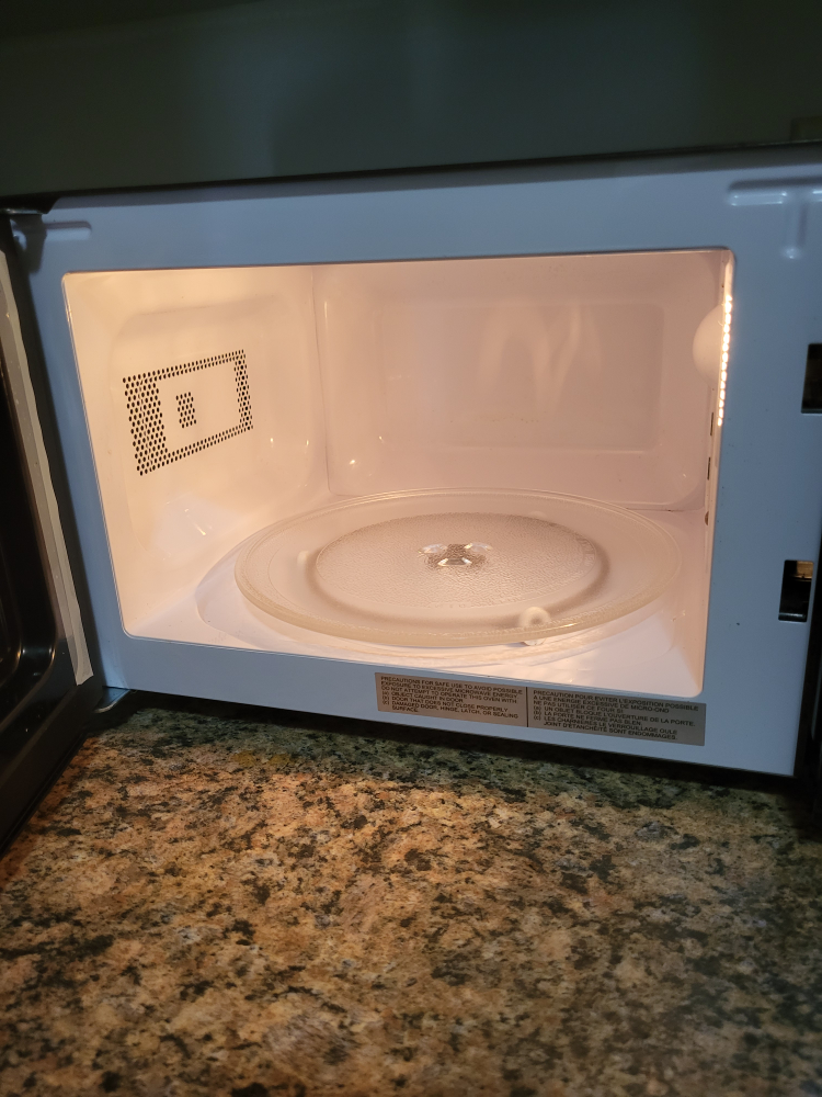 Microwave - photo 2