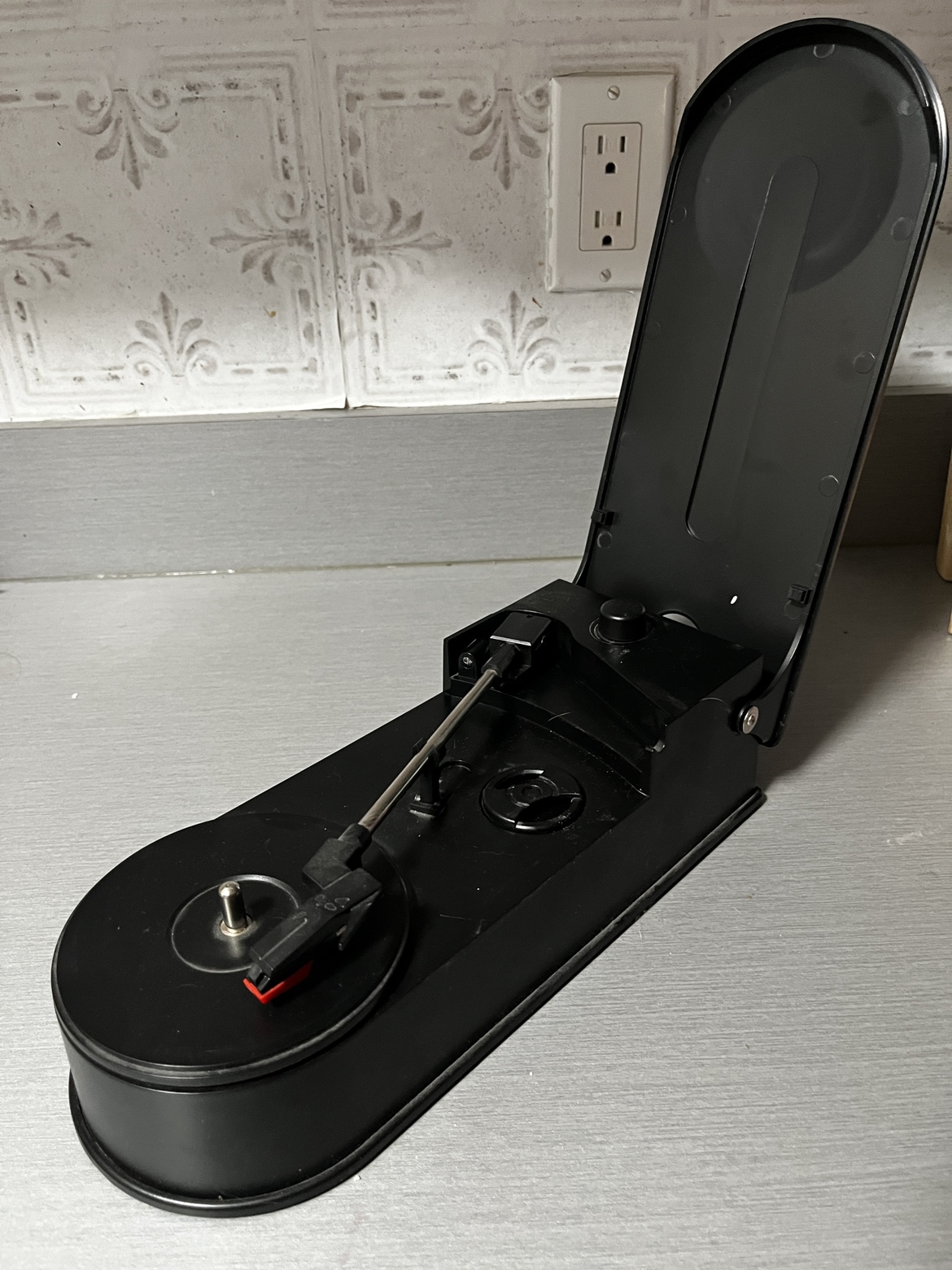 Sylvania Portable Record Player - photo 2