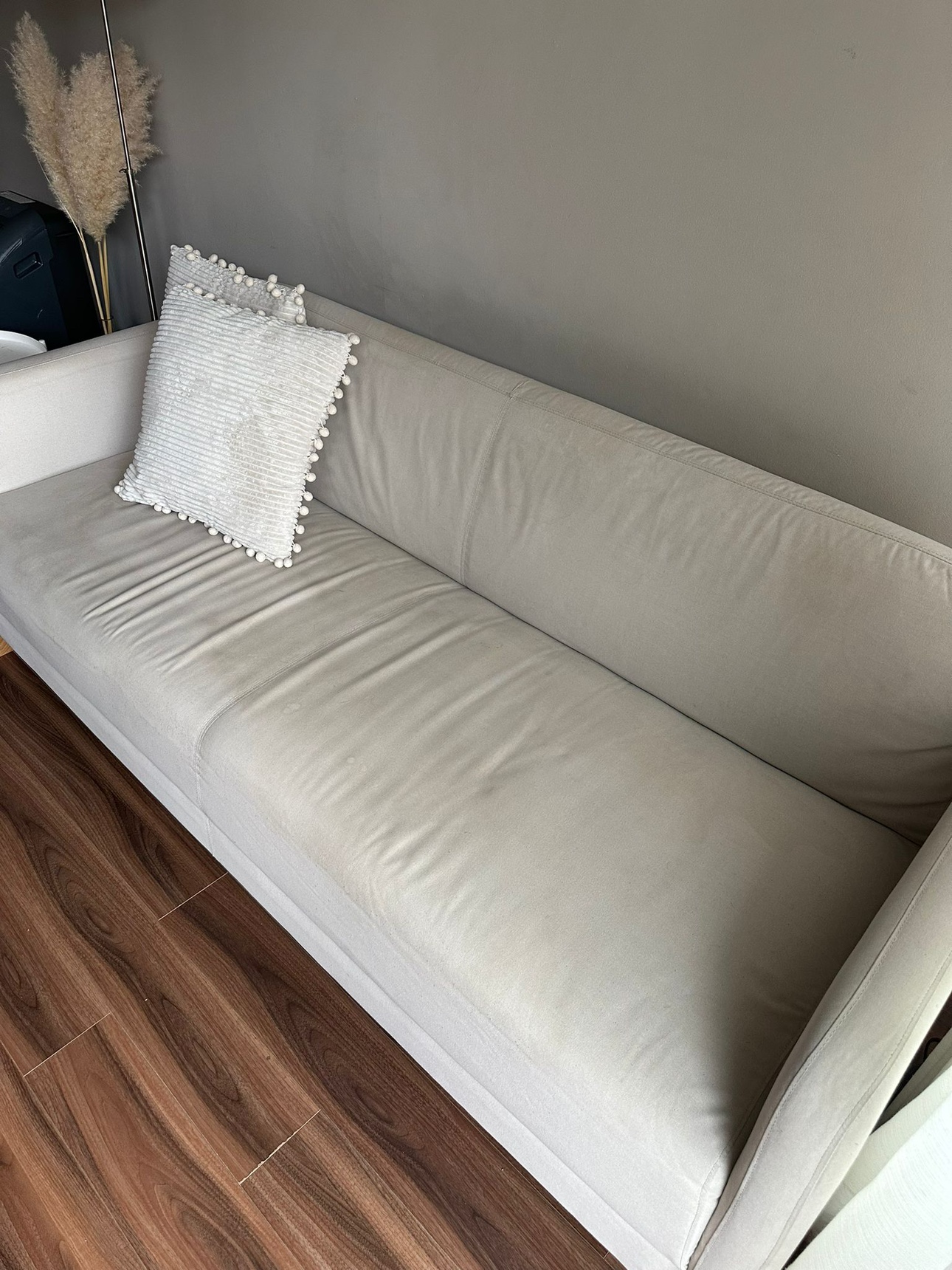 Ikea sofa image indicator(4)