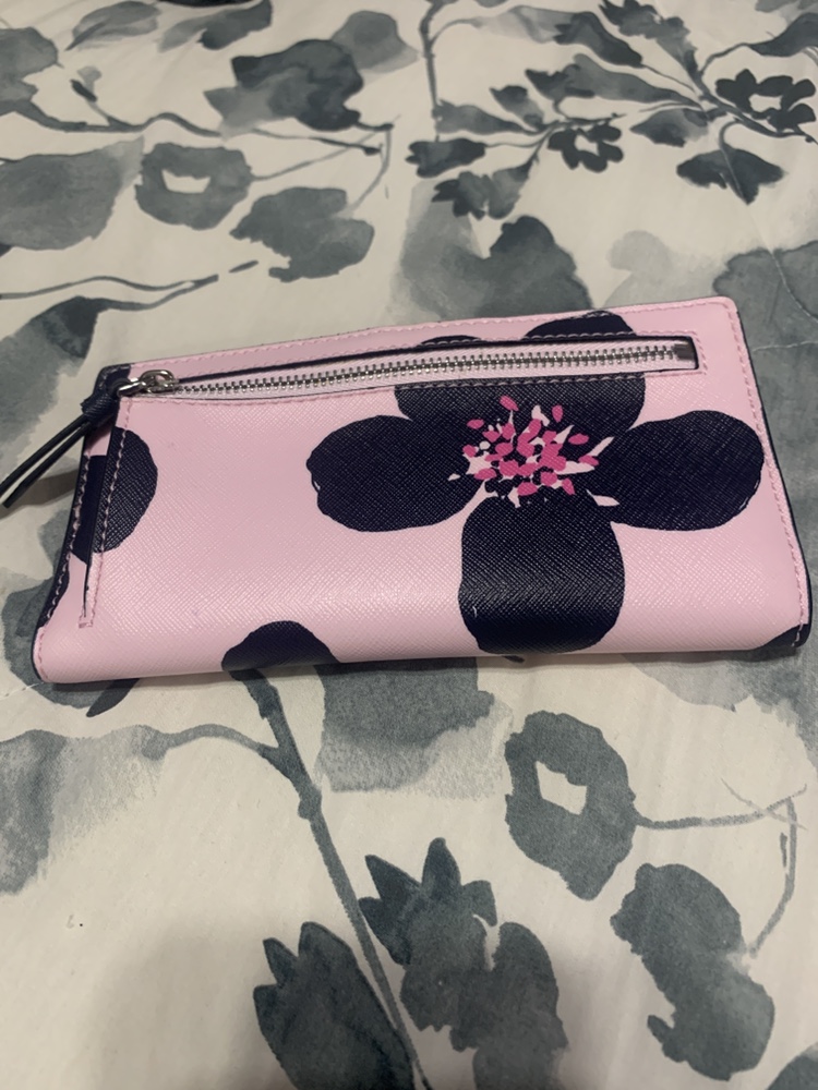 Kate Spade wallet large slim bifold wallet Cameron image indicator(3)