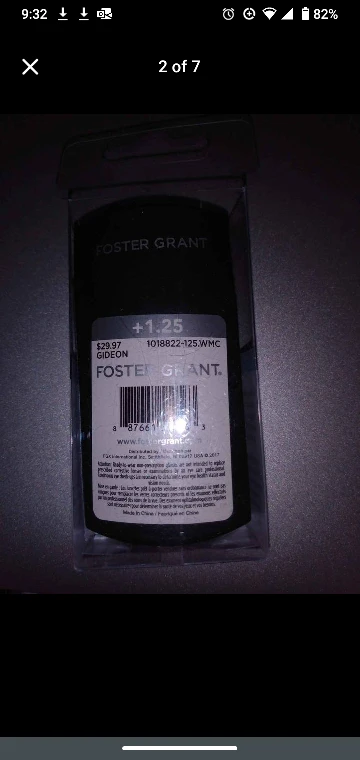 reading glasses compact, foldable, new foster grant   in case image indicator(2)