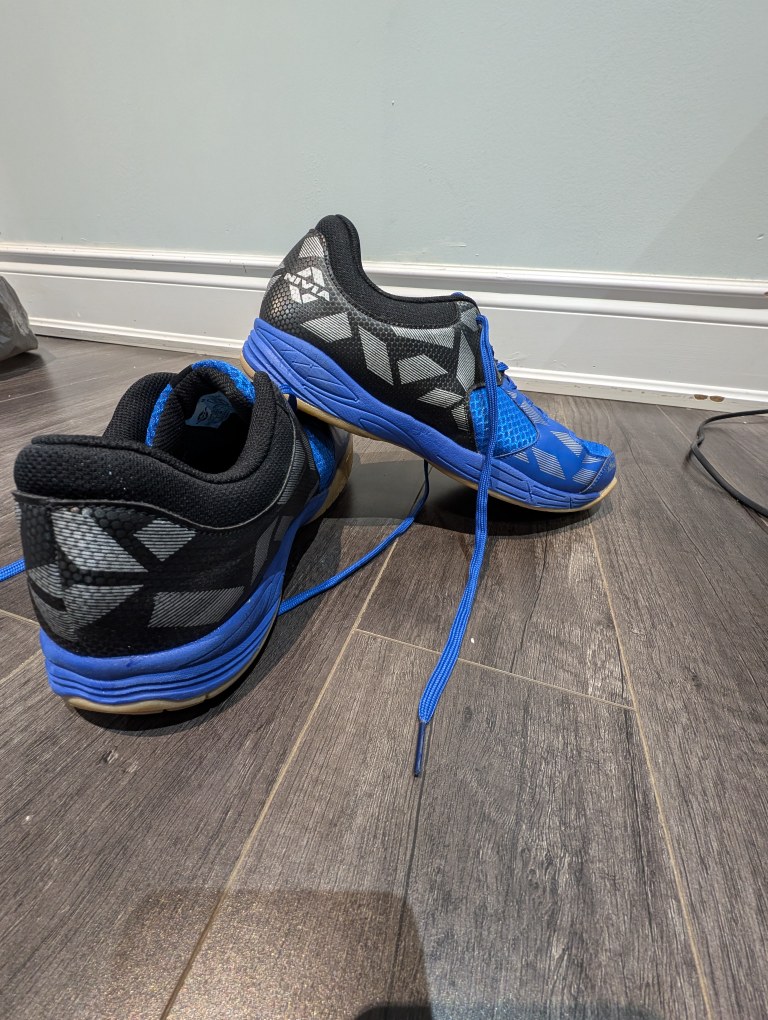 Badminton non marking shoes thumbnail