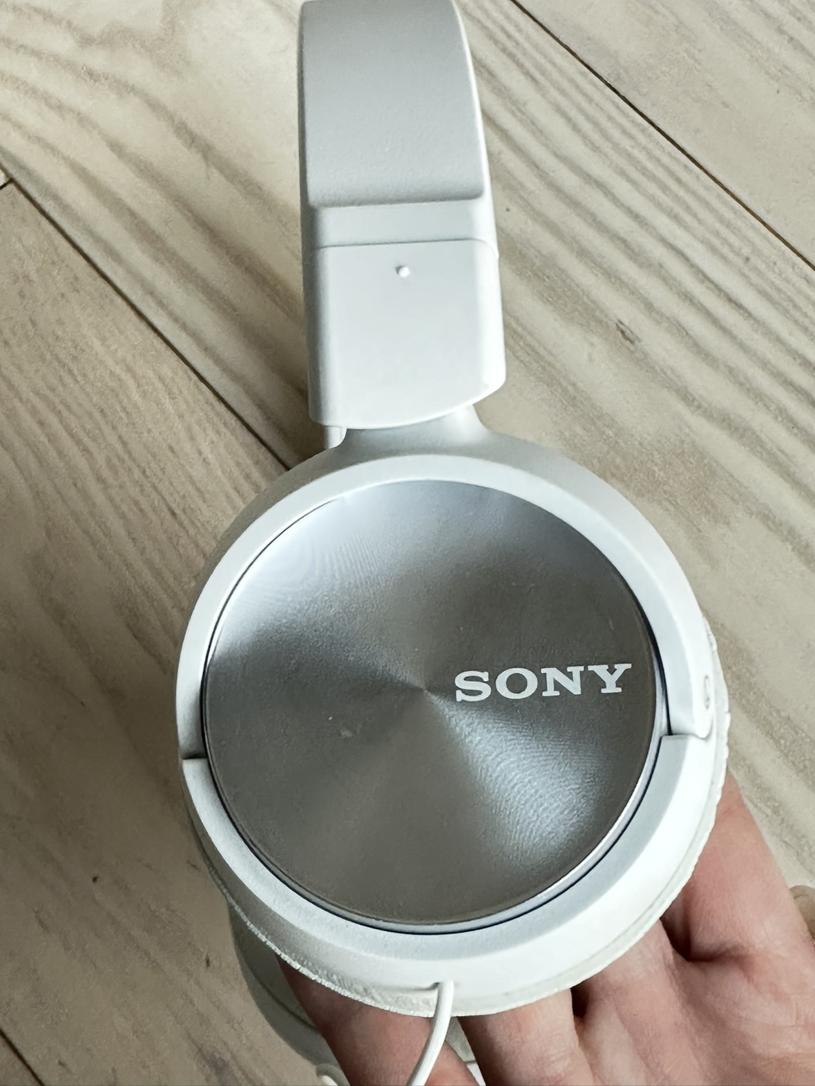 FREE Sony headphones & Dr Dre earphones thumbnail