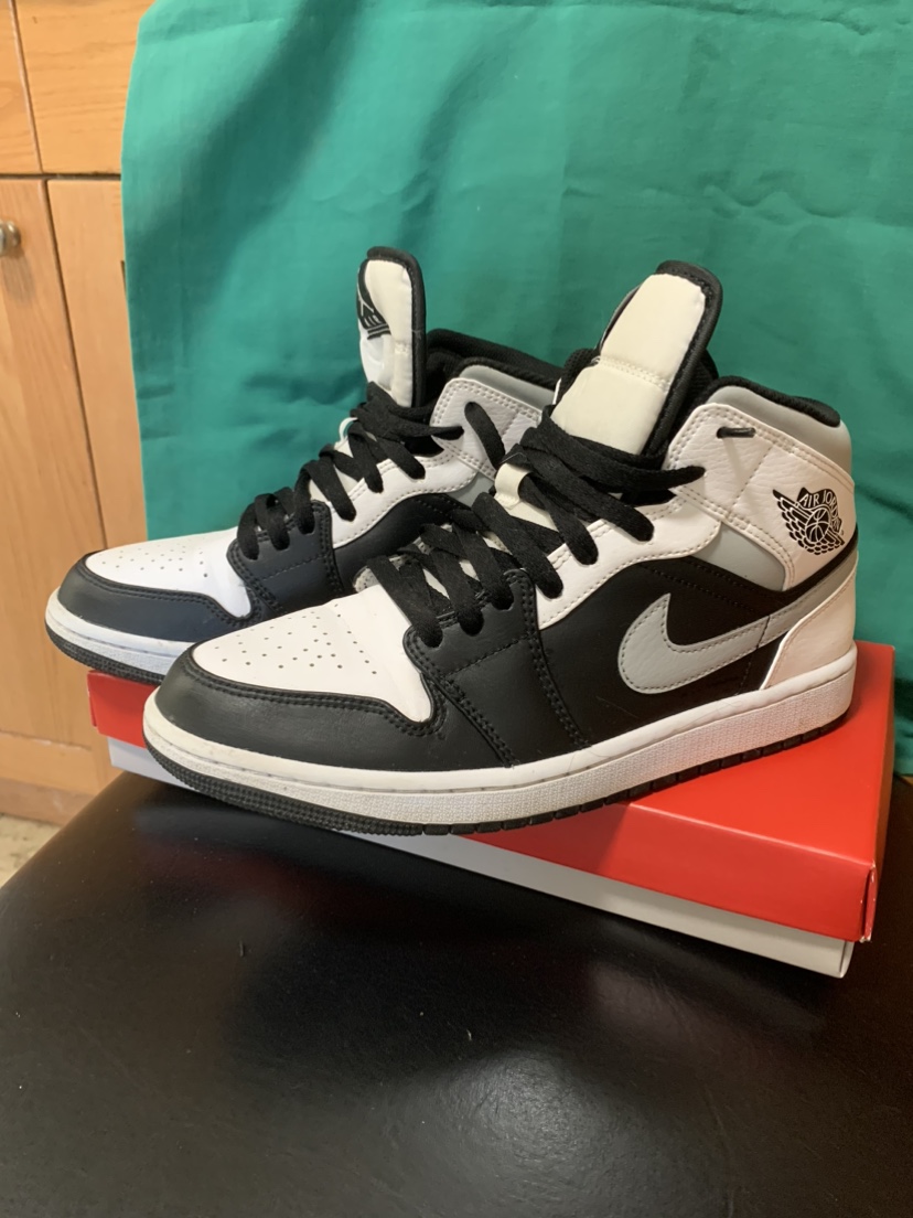 AIR JORDAN’S: SIZE 9 - MEN’S