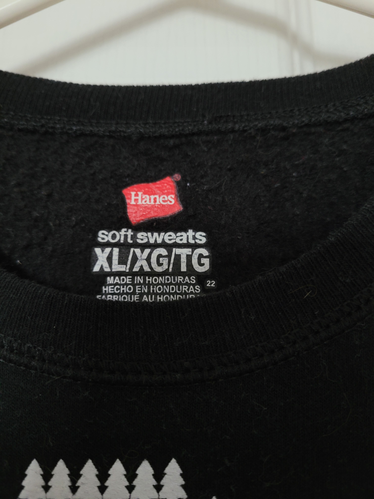 Skull Christmas Sweater (XL Youth) image indicator(3)