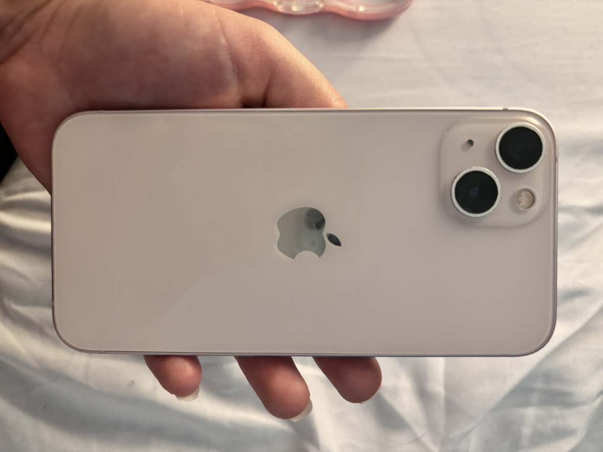 Pink iPhone 13 - 256 gb - photo 3