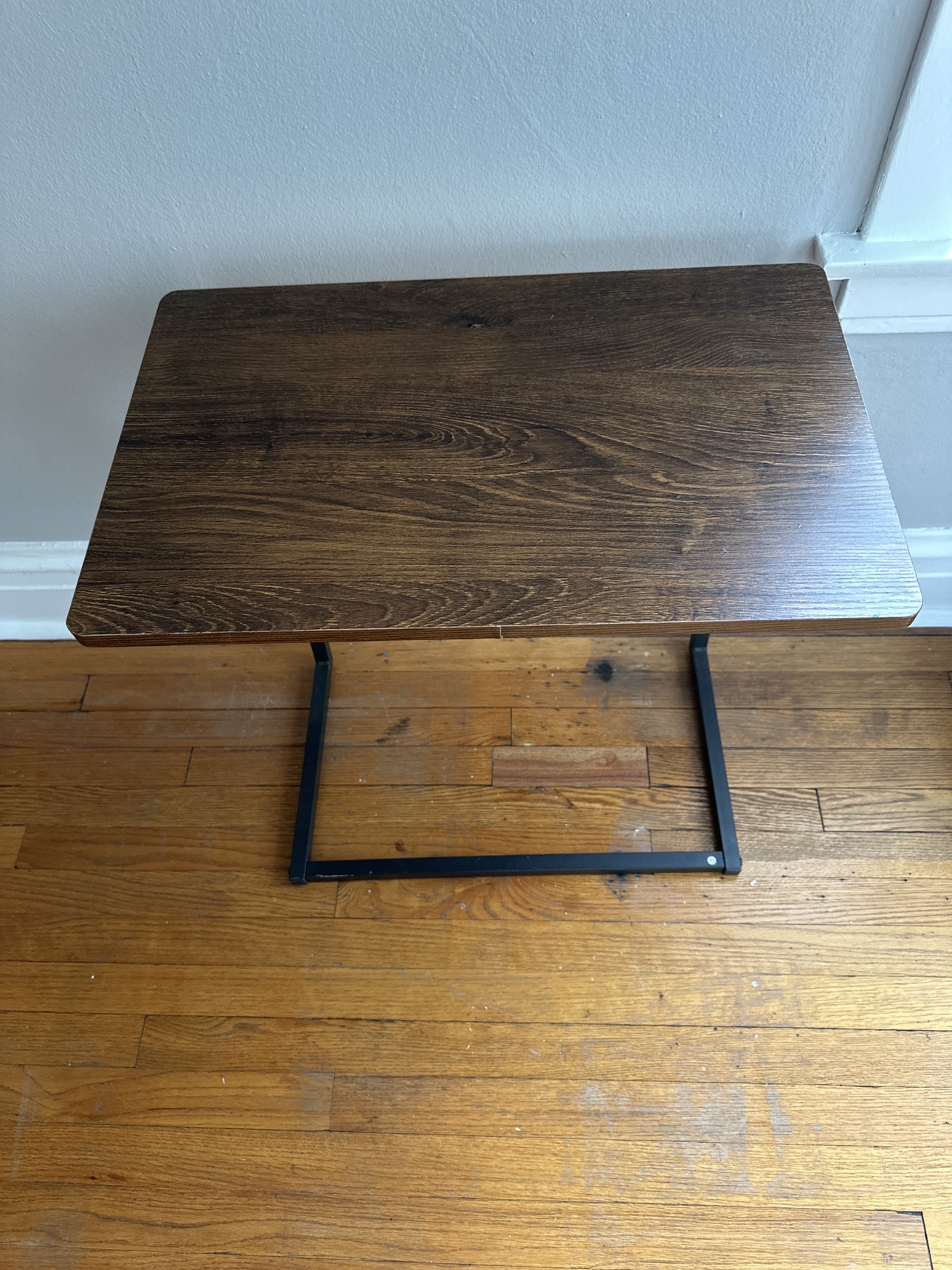 ❗️MOVING SALE ❗️C-Shaped Side Table - photo 2