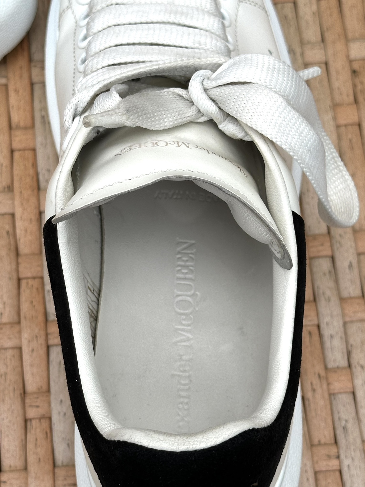 ALEXANDER MCQUEEN Leather Sneakers image indicator(7)