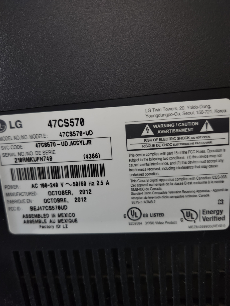 47" LG TV - photo 2