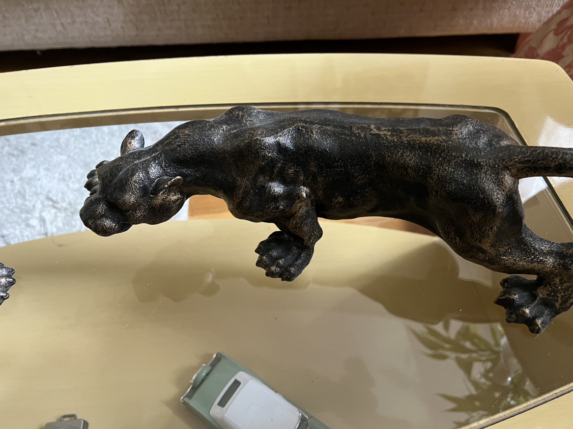 Black bronze iron size ..15 head to tail.11 lbs image indicator(5)