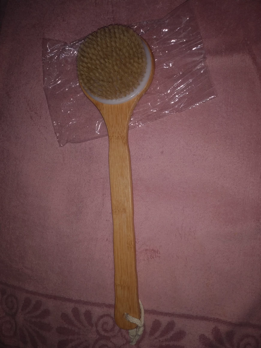 NEW!   Long Handle Bamboo Body Brush image indicator(10)