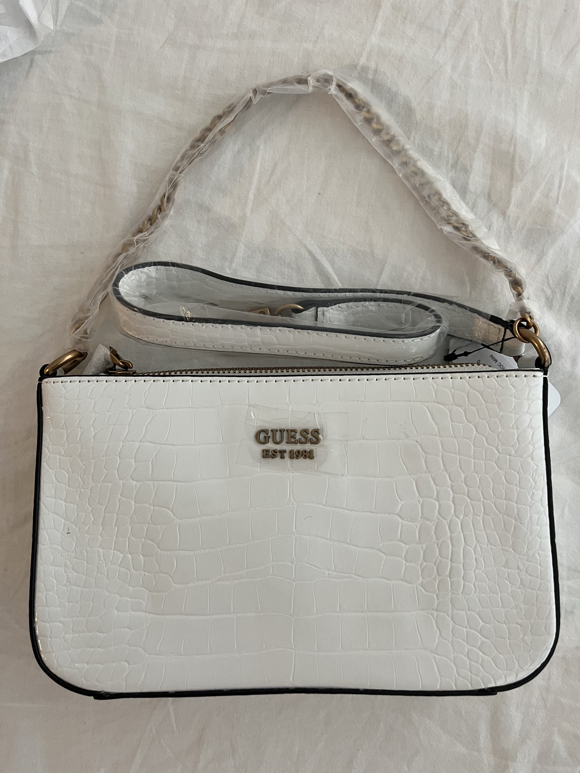 NEW Croc pattern white shoulder bag image indicator(5)
