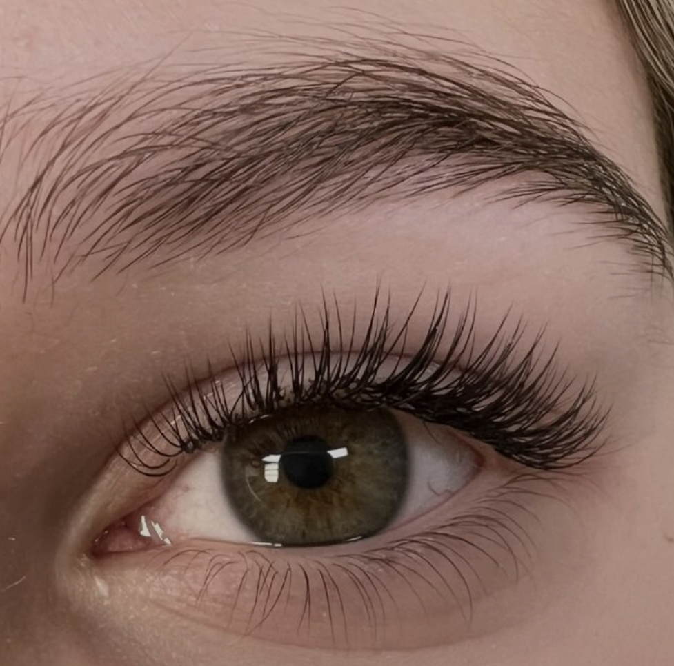 Eyelash Extensions thumbnail