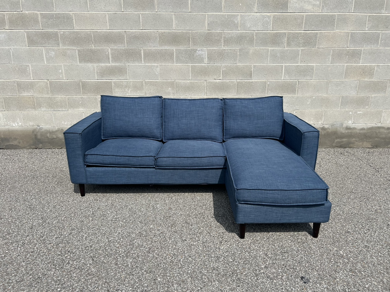 FREE DELIVERY• BLUE SECTIONAL COUCH / SOFA w/ REVERSIBLE CHAISE - photo 2