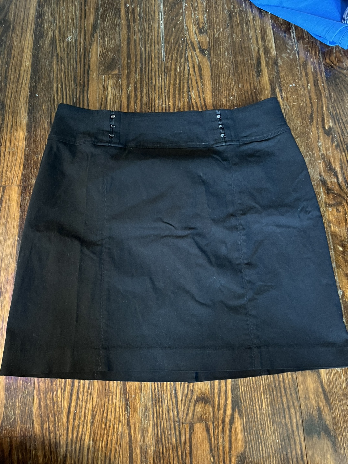 Black skirt thumbnail