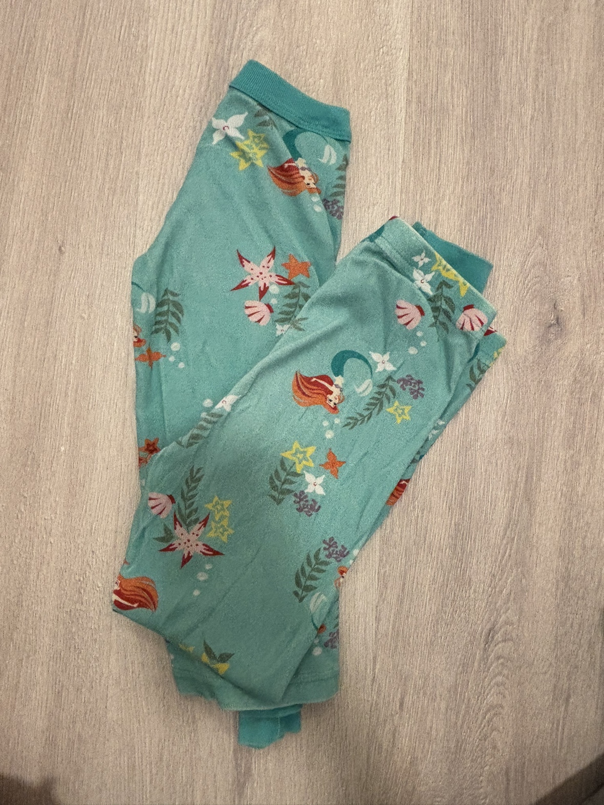 Girls Assorted Clothing and School Bag-5 to 7 Year Old image indicator(9)