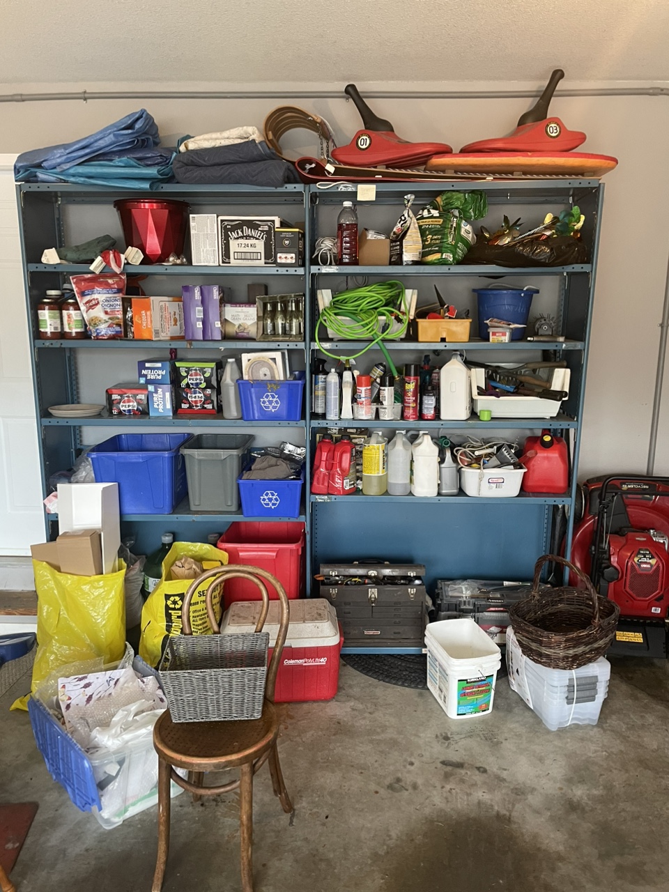 2 Metal Shelving Unit