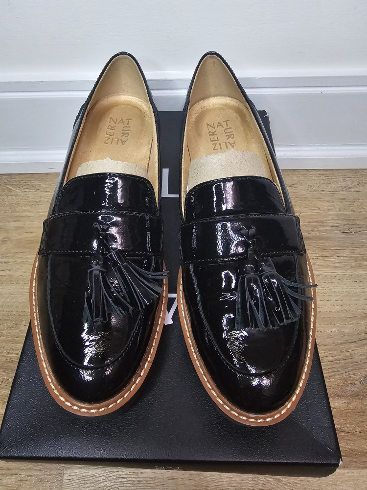 Naturalizer Patent Leather Loafers Women's 8.5 image indicator(3)