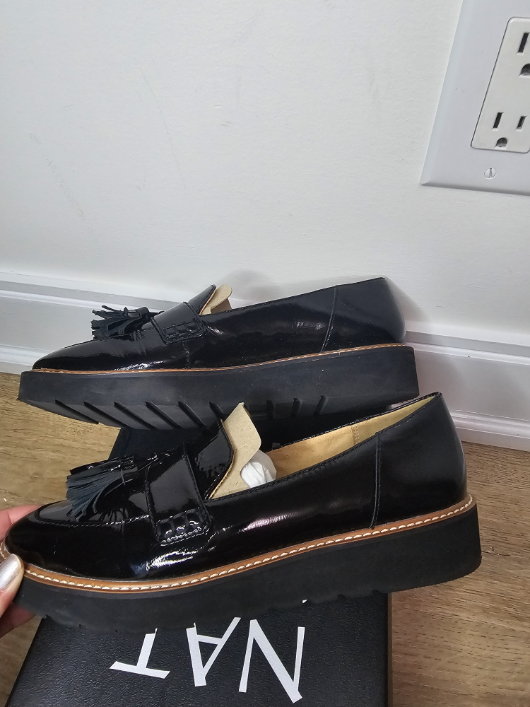 Naturalizer Patent Leather Loafers Women's 8.5 image indicator(4)